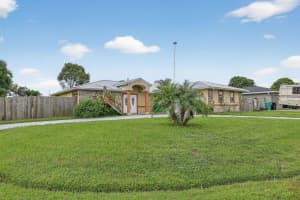 390 Genesee Avenue, Port Saint Lucie, FL 34983 - MLS#R11125316