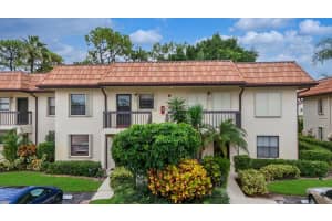 7118 Golf Colony Court 205, Lake Worth, FL 33467 Sold 11/24/25