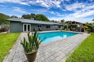 11536 SW 55th Court, Cooper City, FL 33330 Sold 01/13/26