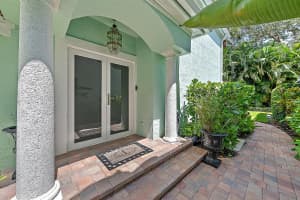 7 Grand Bay Circle, Juno Beach, FL 33408 - MLS#R11125338