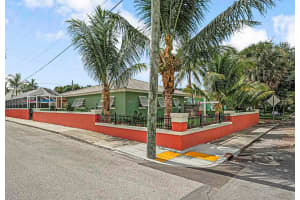 532 N Palmway, Lake Worth Beach, FL 33460, Lake Worth Beach, FL 33460 - MLS#R11125372