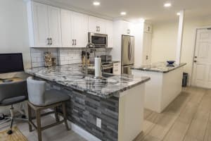 1021 Hillsboro Mile 203, Hillsboro Beach, FL 33062 - MLS#R11125375