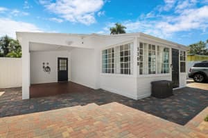 1108 NW 3rd Avenue, Fort Lauderdale, FL 33311 - MLS#R11125376