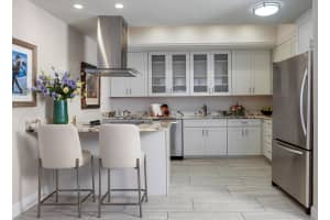 2450 Presidential Way Ph7, Palm Beach, FL 33480 - MLS#R11125491