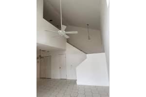 6601 Via Regina, Boca Raton, FL 33433 - MLS#R11125500