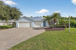 672 NE Owls Nest Court, Port Saint Lucie, FL 34983 - MLS#R11125508