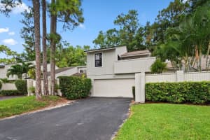 669 Spinnaker Court, Wellington, FL 33414 Sold 11/05/25