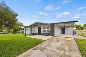 1651 W 35th Street, Riviera Beach, FL 33404 - MLS#R11125519