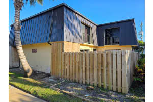 2359 Waterside Drive, Lake Worth, FL 33461 - MLS#R11125581
