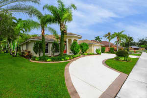 221 Cypress Trace, Royal Palm Beach, FL 33411 - MLS#R11125582