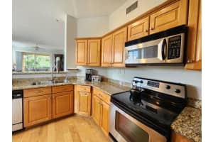 11790 St Andrews Place 301, Wellington, FL 33414 Sold 01/01/26
