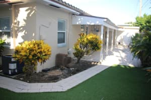 42 Douglas Drive, Ocean Ridge, FL 33435 - MLS#R11125642