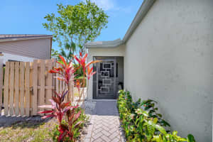 1395 NW 23rd Lane, Delray Beach, FL 33445 - MLS#R11125663
