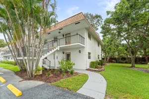 2950 Se Ocean Boulevard 1-10, Stuart