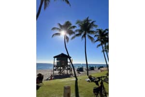 330 SE 19th Avenue E, Deerfield Beach, FL 33441 Sold 11/20/25