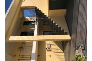 2285 NE 172nd Street 7, North Miami Beach, FL 33160 - MLS#R11125837