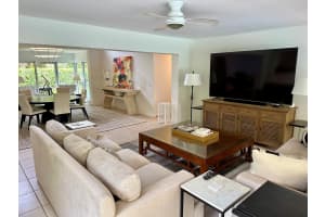 705 SE 705 Se Atlantic Drive, Lantana, FL 33462 - MLS#R11125858