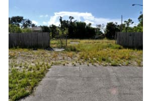 603 5th Street, Fort Pierce, FL 34950 - MLS#R11125861