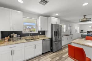 944 Hansen Street, West Palm Beach, FL 33405 - MLS#R11125862