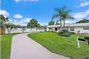 200 Anglers Circle, Jupiter, FL 33458 - MLS#R11125877