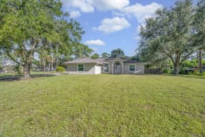 8330 Hidden Pines Road, Fort Pierce, FL 34945 - MLS#R11125891