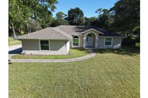 8330 Hidden Pines Road, Fort Pierce, FL 34945 - MLS#R11125891
