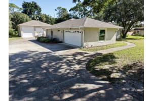 8330 Hidden Pines Road, Fort Pierce, FL 34945 - MLS#R11125891