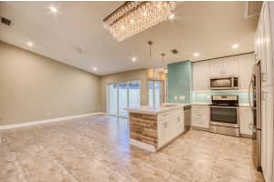 9109 SW 21st Street E, Boca Raton, FL 33428 - MLS#R11125894