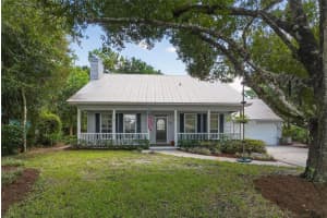 556 Meadow Wood Way, Stuart, FL 34997 - MLS#R11125915