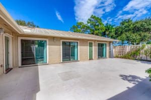 5518 Golden Eagle Circle, Palm Beach Gardens