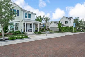 933 SW Prairie Avenue, Palm City, FL 34990 - MLS#R11125942