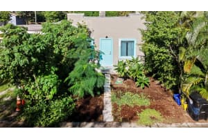 525 N E Street, Lake Worth Beach, FL 33460 Sold 11/12/25