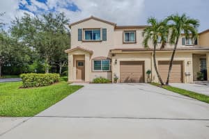 4754 Lago Vista Drive, Coconut Creek, FL 33073 - MLS#R11126094