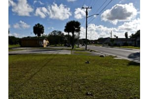 708 13th Street, Fort Pierce, FL 34950 - MLS#R11126155