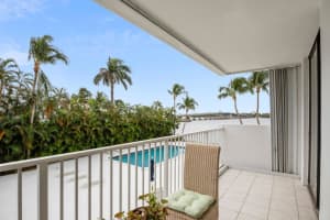 2860 S Ocean Boulevard 208, Palm Beach
