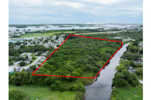 2100 N Us Hwy 1, Fort Pierce, FL 34945, Fort Pierce, FL 34945 - MLS#R11126202