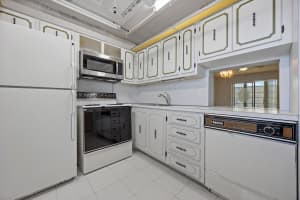 230 NE 26th Avenue 206, Boynton Beach, FL 33435 - MLS#R11126205