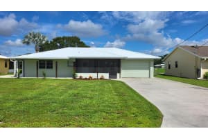 1114 Lisa Lane, Okeechobee