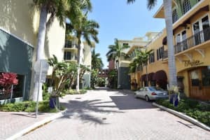 235 NE 1st Street 304, Delray Beach, FL 33444 - MLS#R11126275