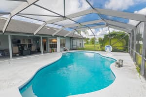 201 SW Parish Terrace, Port Saint Lucie, FL 34984 - MLS#R11126288
