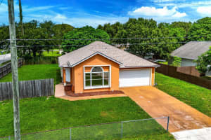 726 Maple Avenue, Fort Pierce, FL 34982 Sold 11/10/25