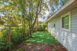 8775 24th Street, Vero Beach, FL 32966 - MLS#R11126296