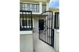 1000 Palm Trail 4, Delray Beach, FL 33483 - MLS#R11126327