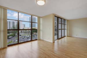 600 Parkview Drive 508, Hallandale Beach, FL 33009 - MLS#R11126374