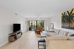 700 Uno Lago Drive, Juno Beach, FL 33408 - MLS#R11126380