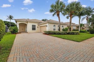 118 Bella Vista Way, Royal Palm Beach, FL 33411 - MLS#R11126399