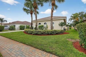 118 Bella Vista Way, Royal Palm Beach, FL 33411 - MLS#R11126399