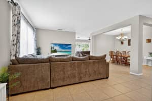 118 Bella Vista Way, Royal Palm Beach, FL 33411 - MLS#R11126399