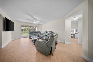 3959 Via Poinciana 203, Lake Worth, FL 33467 - MLS#R11126436