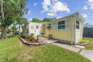2886 SE La Palma Terrace, Stuart, FL 34997 - MLS#R11126445